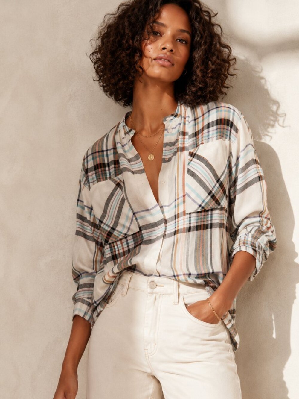 REISS NWT Amira Light Ground Check Button Down Long Sleeve Shirt